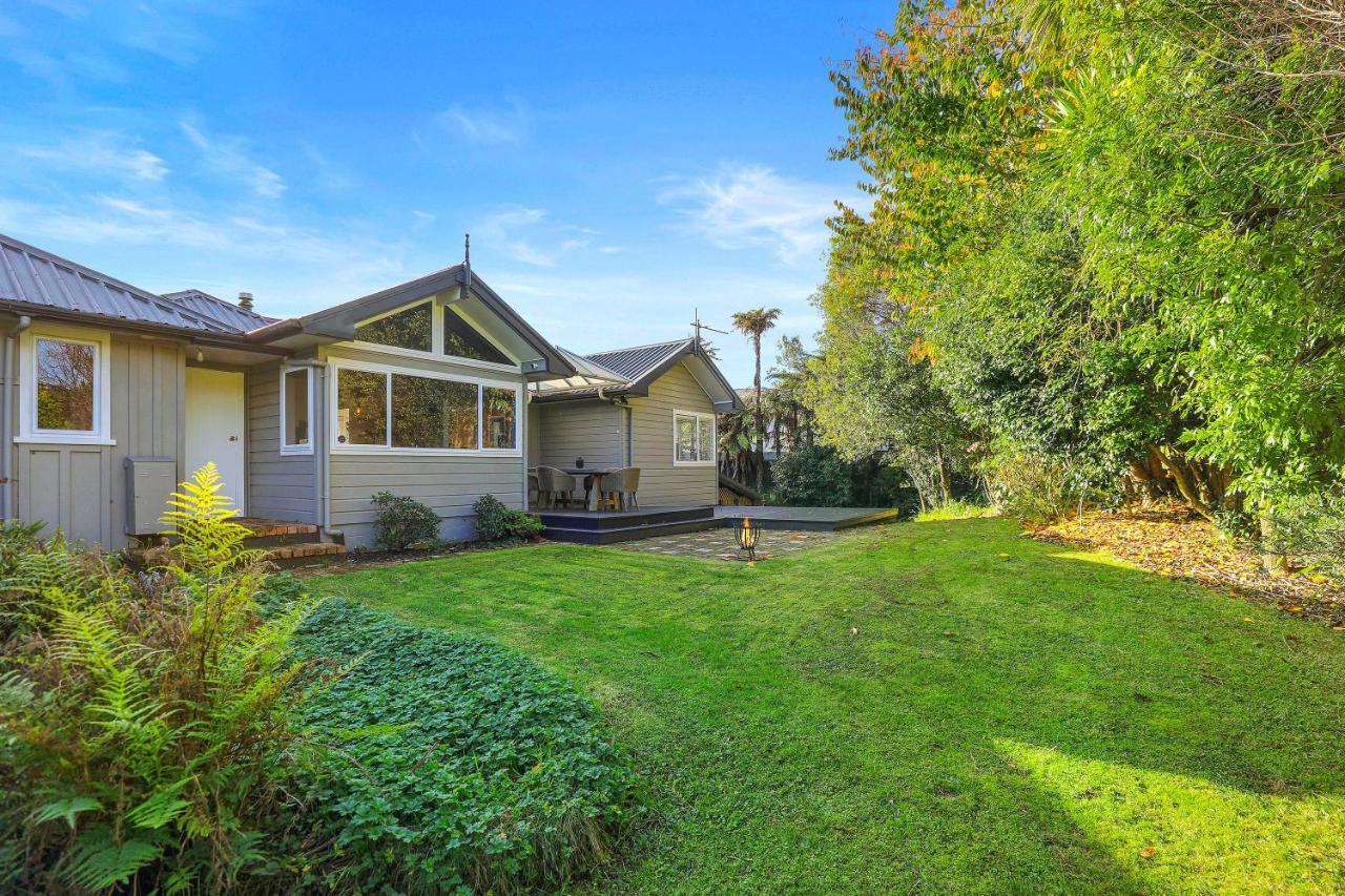 Absolute Redwoods Villa Rotorua Ngoại thất bức ảnh